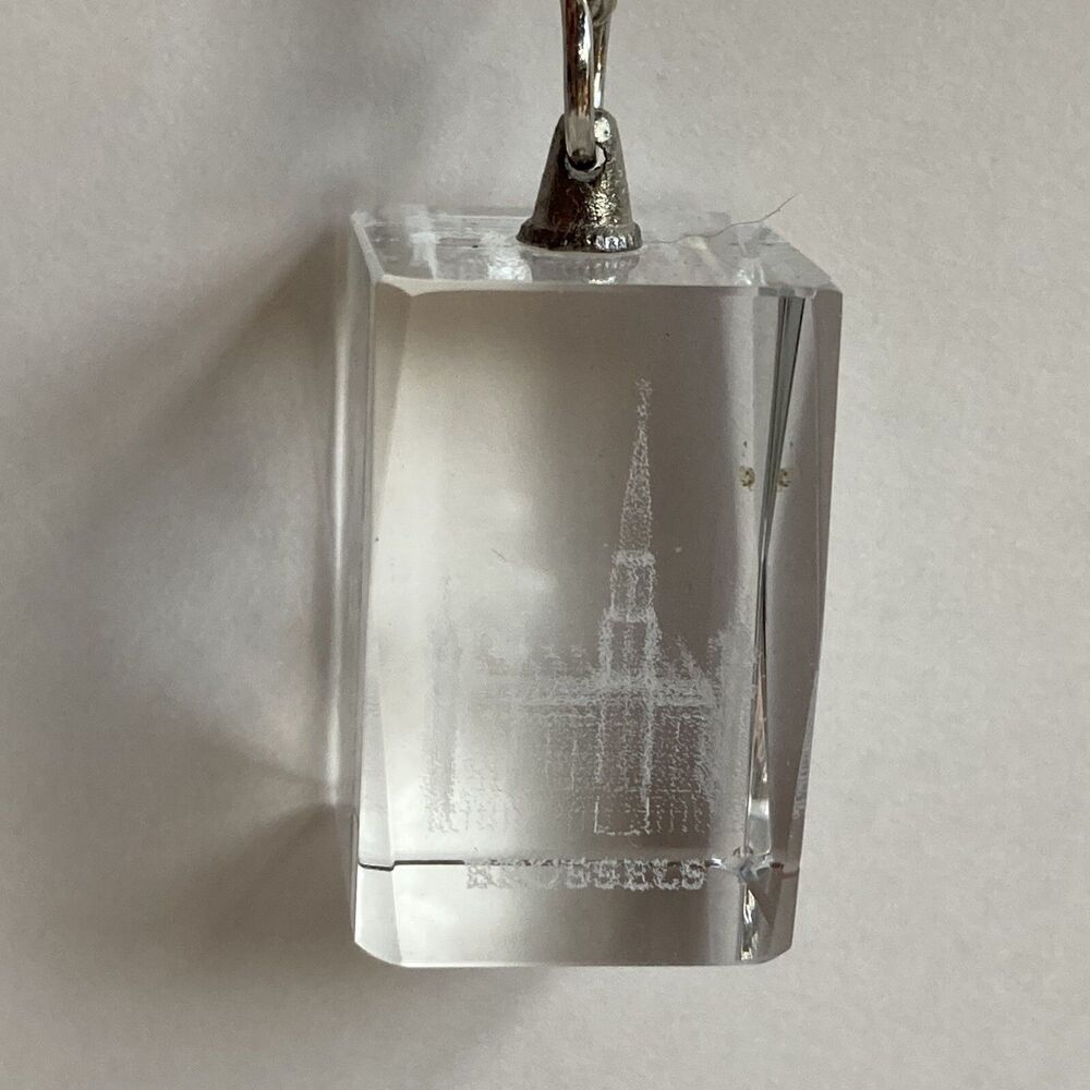 Grand Place Brussels Belgium Keychain Souvenir Vintage Crystal Hologram Souvenir View 6